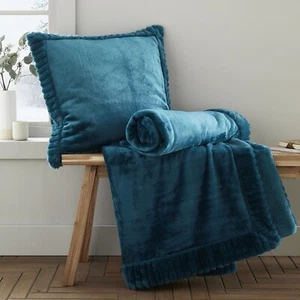 Catherine Lansfield Velvet & Faux Fur Sofa Bed Throw Blanket Soft 150x200cm Teal - Picture 1 of 5