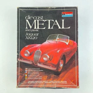 Monogram Diecast Metal And Plastic Jaguar XK120 1:24 Scale model kit 6103 - Picture 1 of 8
