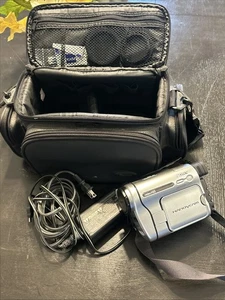 Sony Handycam CCD-TRV138 Hi8 Camcorder Tested and Working - Picture 1 of 15