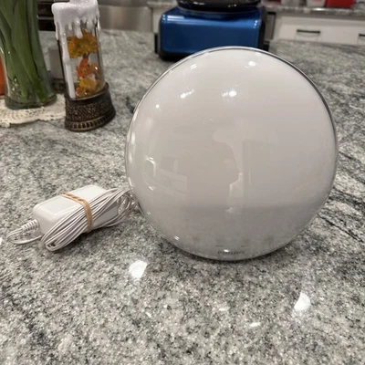 Philips HF3510 Wake-up Light Alarm FM Radio Colored Sunrise Sunset Simulation - Image 1 of 4