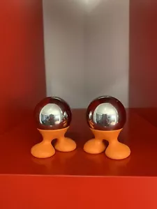 salt and pepper shakers - Picture 1 of 2