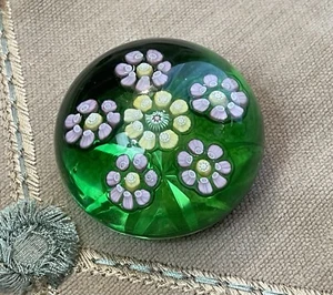 Cespugliatore Vetro New England 2,75" Verde Millefiori Tagliato Fondo Stella - Foto 1 di 6