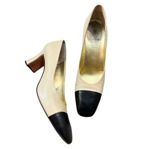 Bruno Magli Leather Made In Balogna, Italy Beige And Black Pumps Size 11 AA - Picture 1 of 13