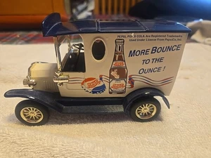 1912 Ford Truck Coin Bank Pepsi Cola Golden Wheel Die Cast  - Bild 1 von 9
