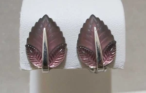 WHITING & DAVIS Translucent Lavender Glass LEAF Silver Tone Clip Earrings 3/4" - Picture 1 of 11