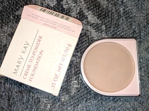 Mary Kay NEW Old Stock #5483 Creme to Powder Foundation IVORY 0.50 LOT - Picture 1 of 4