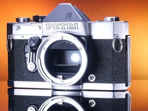 Macchina fotografica reflex pellicola Petri VI vintage #336582 - Foto 1 di 10
