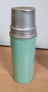 Vintage Thermoskanne ca 60er Jahre, mintgrün mit Chinesischen Schriftzeichen - Bild 1 von 10