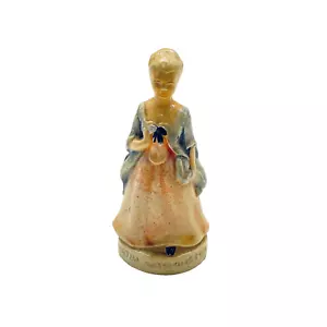 Statuina vintage Martha Washington 2,5" in argilla gesso - Foto 1 di 7