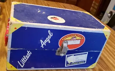 ARRANBEE LITTLEST ANGEL DOLL TRAVEL TRUNK w/ RED HANDLE,STICKERS,METAL LATCH VTG - Image 1 of 4