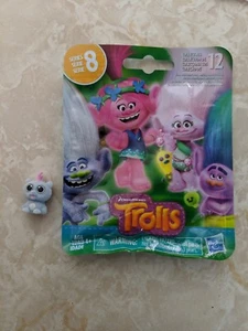 Trolls Series 8 Blind Bag FLOCKED FUZZY CAT Figure Doll New Sealed!! - Picture 1 of 1