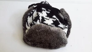 Womens One Size Trapper  Winter Hat White/Black Ear Flaps Faux Fur Pre-owned - Picture 1 of 6