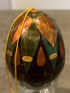 Bamboo Wood Carved Egg Ornament Christmas Easter Lacquer Multi-color - Picture 1 of 3