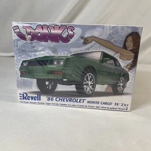 Revell 1:24 1986 Chevrolet Monte Carlo SS Donks 2 in 1 Modellbausatz • Neu versiegelt!! - Bild 1 von 5