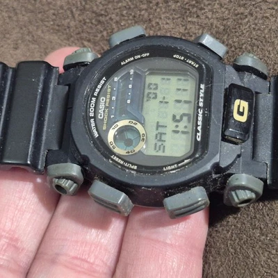 BATERÍA NUEVA CASIO G-SHOCK DW-9051 FUNCIONA PERFECTAMENTE NECESITA REPUESTO BISEL CARA Foto 1 de 4