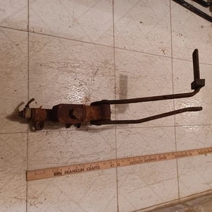 Cilindro maestro de freno Chevrolet 1940 a 1952 piezas de pasajero núcleo OEM - Imagen 1 de 5