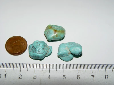 3 Stück Türkis Naturstein Edelstein Heilstein zusammen ca. 7 Gramm (#06) - Bild 1 von 3