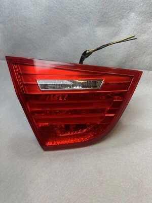 Luz trasera interior del lado del conductor BMW 328i 2009-2011 OEM LH luz trasera OEM Foto 1 de 4