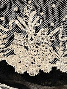 ANTIQUE EARLY BRUSSELS LACE APPLIQUÉ EDGING YARDAGE
