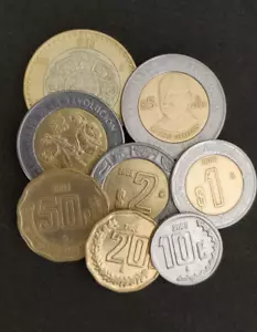 $5 five Pesos Conmemorativa Mexico 2008 Fco Villa y Alvaro Obregon + 6 monedas - Picture 1 of 4