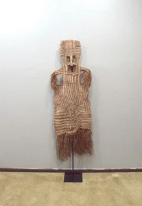 Papua New Guinea Asmat Jipe Body Mask - Picture 1 of 14