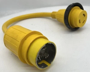 Marinco 50 AMP 125/150 VOLT Stecker auf 30 AMP 125 VOLT Verriegelungszopf Schneller Versand - Bild 1 von 3