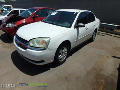 Used Front Left Door Glass Front fits: 2005 Chevrolet Malibu classic style emble Foto 1 de 4