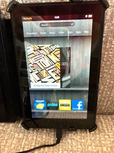 Amazon Kindle Fire Version 6.3.4 Black Tablet With Case 6gb Internal Wi-Fi - Picture 1 of 4