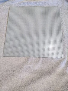 LEGO Baseplate 48 x 48 Stud (15" x 15") 4186 - Light Gray Building Toy - Picture 1 of 4