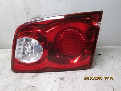 Luz trasera interior derecha Kia Optima Magentis 2006-2008 montada en tapa OEM Foto 1 de 4