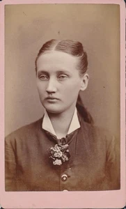CDV Antique Photo Carte de Visite Beautiful Young Woman Teen Girl Burlington IA - Picture 1 of 6