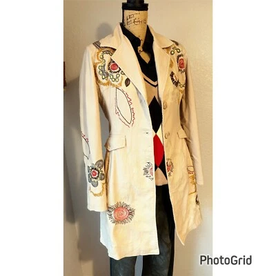 Пальто папарацци с вышивкой S - Изображение 1 из 4