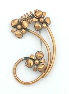 Vintage Matisse Renoir Floral Flowers Hand Tooled Copper Pinback Brooch Pin 2.5" - Picture 1 of 7