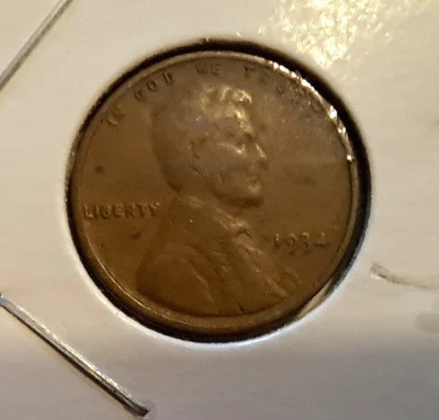 1934 Lincoln Wheat Cent,  No Mint Mark, Doubling In Date, Slightly Rotated Die - Image 1 of 4