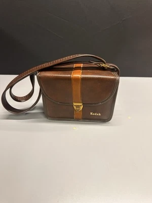 Bolso para cámara Kodak vintage de cuero sintético marrón con estuche de transporte con correa Foto 1 de 4