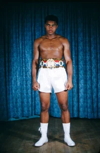 Muhammad Ali - Iconic Boxing Legend GOAT - 4x6 Glossy Printed Magnet - Picture 1 of 2