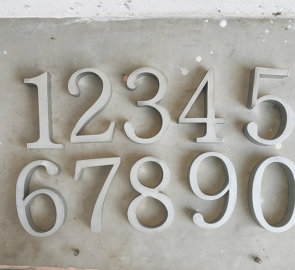 Silver metal 3d numbers 0-9 for house door wall adress sign outdoor plaque - Image 1 of 4