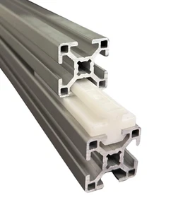 Profilgleiter Nut 8 mittig / flach für Aluprofil Baureihe 30 Nut 8 Bosch-Typ - Bild 1 von 3