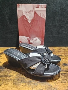 Sandalia Italiana Zapateros Drea Cuña Media Sin Cordones 9 M Negra Nueva En Caja - Imagen 1 de 7