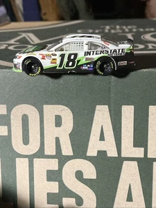 NASCAR Kyle Busch Number 18 1/24 Scale - Picture 1 of 9