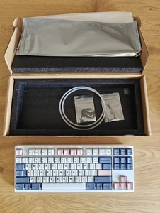 Clavier personnalisé Scarlet TKL blanc - Photo 1/7