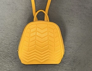 Lux Accessories NYC Modern CONVERTIBLE Backpack+Crossbody Structured Design Bag - Picture 1 of 9