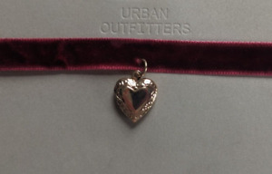 Urban Outfitters Noelle Gold Tone Heart Locket Red Velvet Choker Necklace NEW