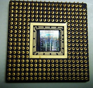 UNIDENTIFIED IBM LARGE EARLY PROTOTYPE CHIP MODULE VERY RARE - Photo 1/7