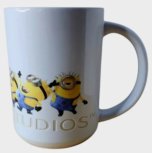 Universal Studios MINIONS Despicable Me Movie Mug 12 Oz White Coffee Cup - Picture 1 of 6