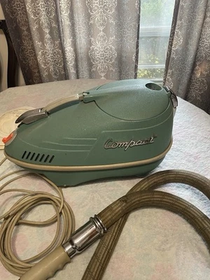 Rare 1957 “Flat Lid” Model C4 Vintage Compact Tristar Interstate Vacuum Cleaner - Image 1 of 4
