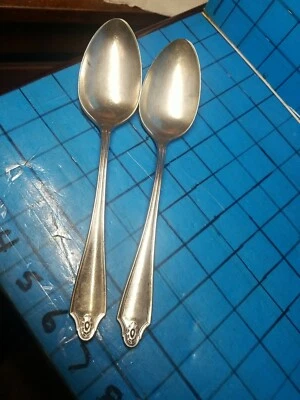 1912 GEORGIAN SPIDER WEB COMMUNITY SILVER PLATE set of 2 Serving Spoons 8" long  - Изображение 1 из 4