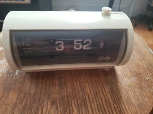 Reloj abatible vintage mesa alarma Bradley modelo 1753 - Imagen 1 de 12
