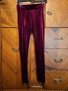 Romeo And Juliet Size Small Burgandy Crushed Velvet Pull On Straight Leg Pants - Picture 1 of 8