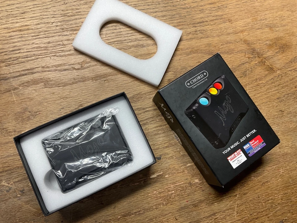 CHORD Electronics Portable Headphone Amplifier MOJO BLK - Image 1 of 1